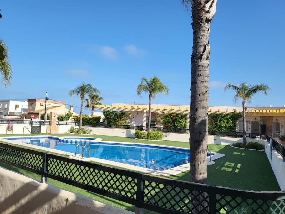 Magnifico Adosado Con Piscina Y Barbacoa Villa Campoamor Exteriör bild