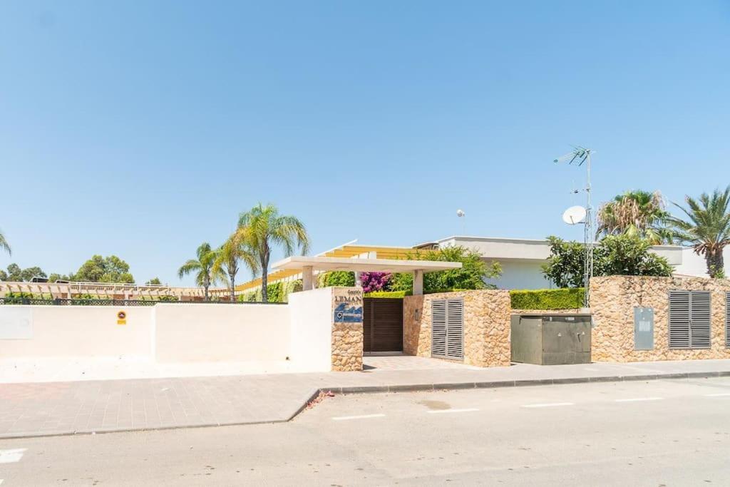 Magnifico Adosado Con Piscina Y Barbacoa Villa Campoamor Exteriör bild