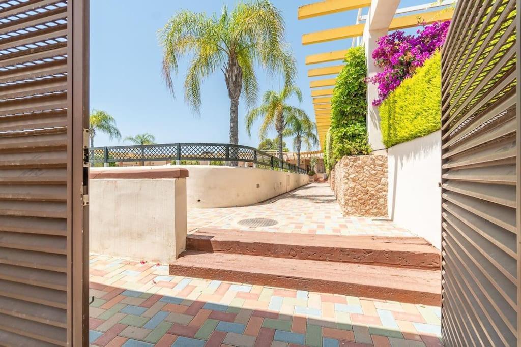 Magnifico Adosado Con Piscina Y Barbacoa Villa Campoamor Exteriör bild